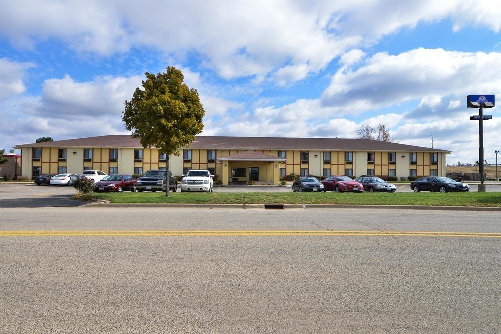 Best Western Morton Inn Exterior photo