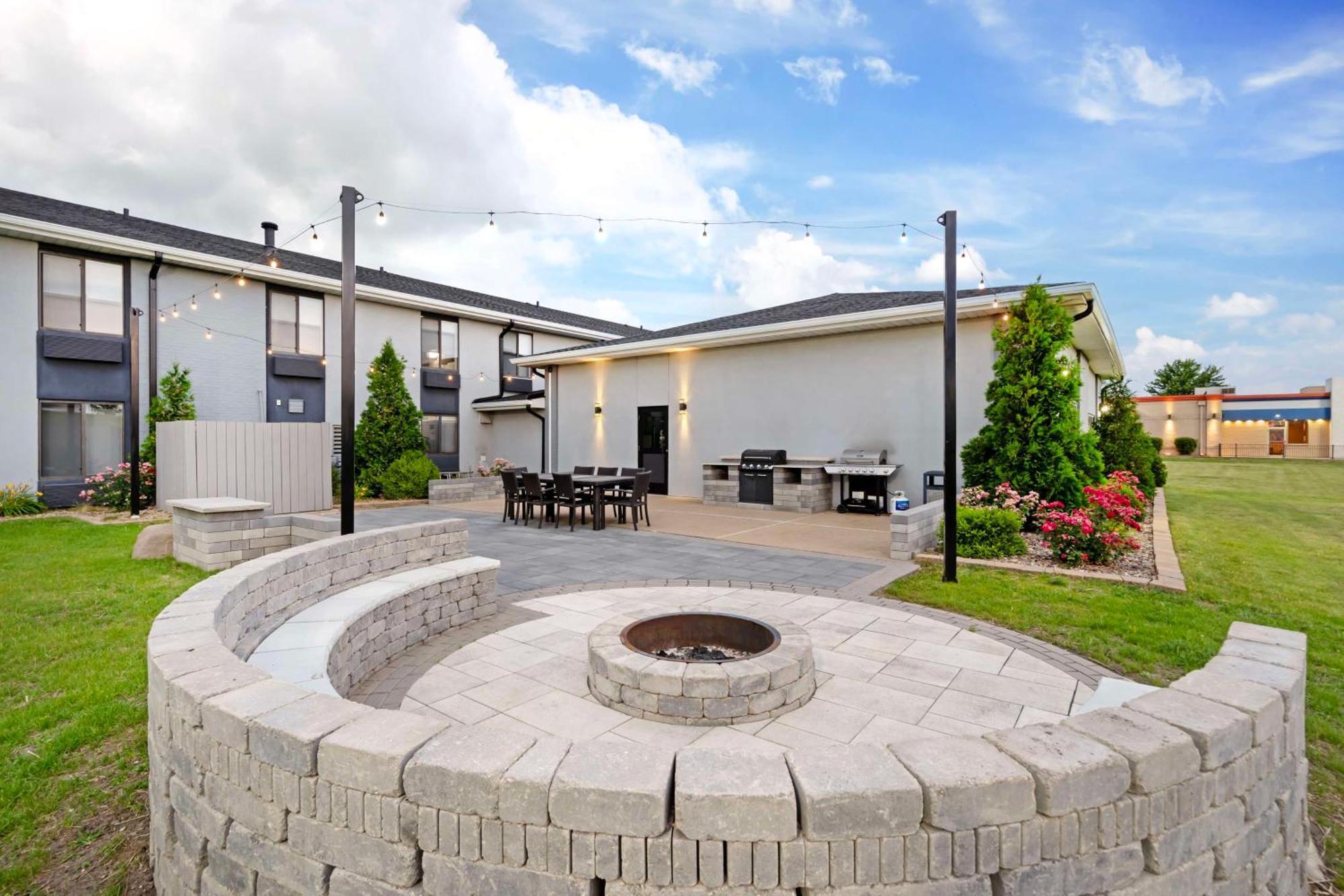 Best Western Morton Inn Exterior photo